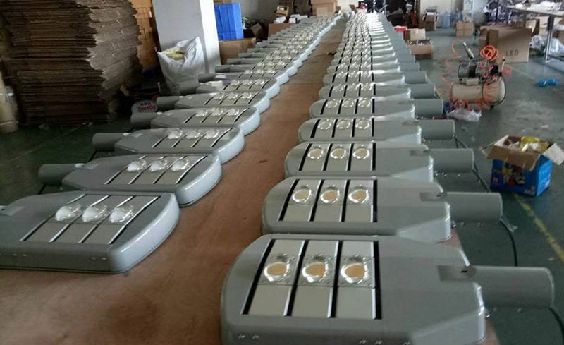 lap-rap-den-led-duong2-halumos-tk-lighting