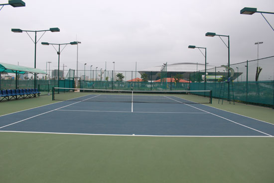 Đèn pha chiếu sáng sân Tennis